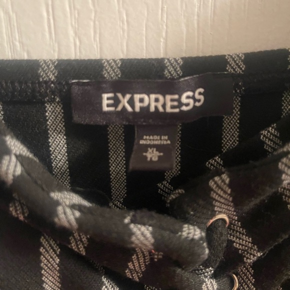 Express corset front top​ - Picture 3 of 3